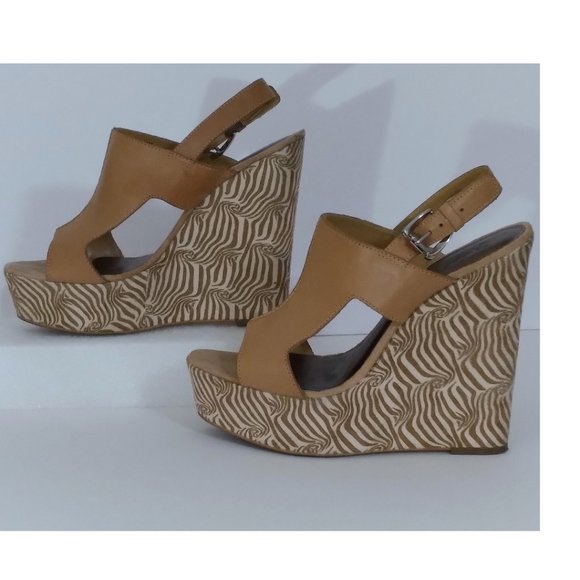 Comfortable Leather Platform Wedge Sandals From Carlos by Carlos Santana - Picture 6 of 16